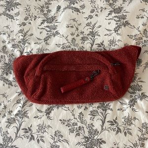 lululemon athletica deep red sherpa crossbody belt bag